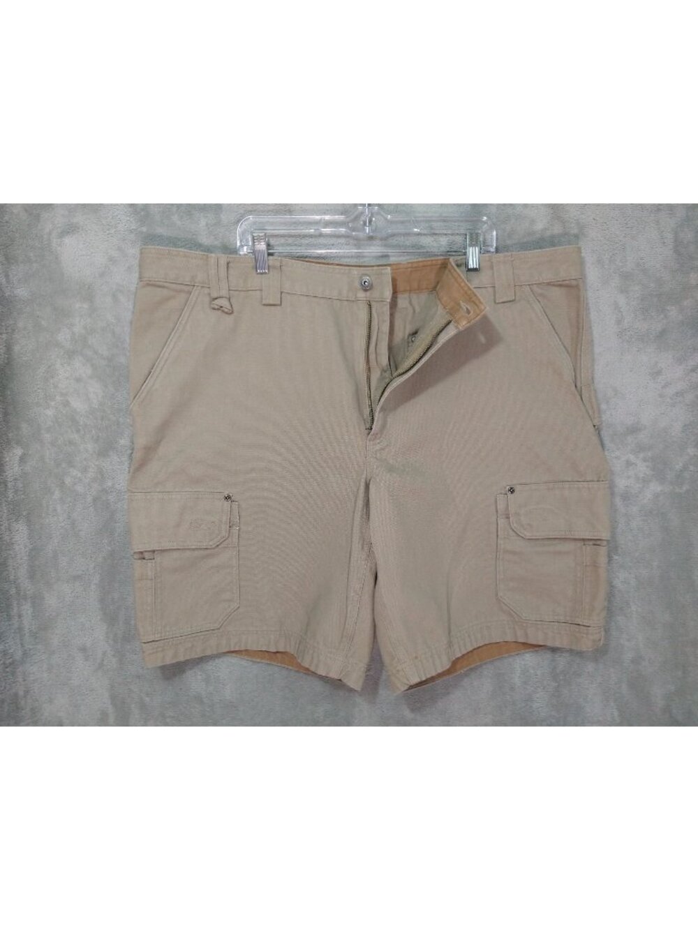 Duluth Trading Shorts Mens 46 x 11 Beige Fire Hose Cargo Relaxed Fit Canvas